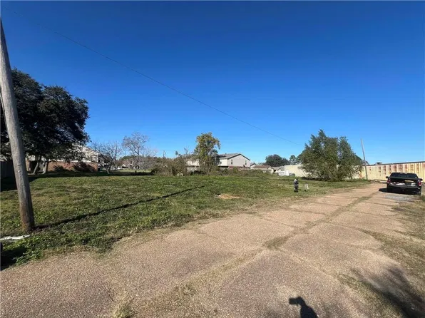 Rouyer St, Gretna, LA 70056