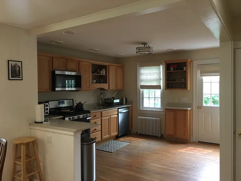 149 Castle Hill Ave — Photo 3