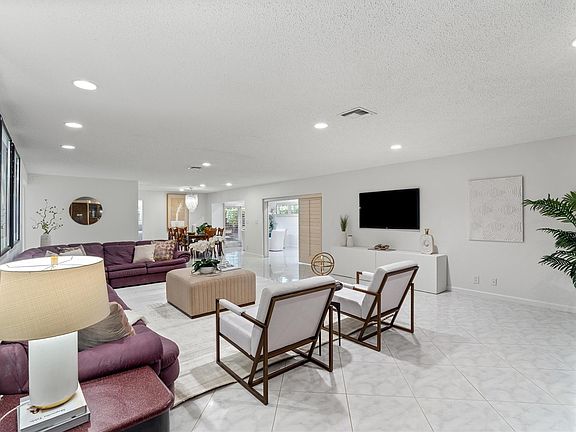 4th image of 900 Cypress Grove Drive #V-74