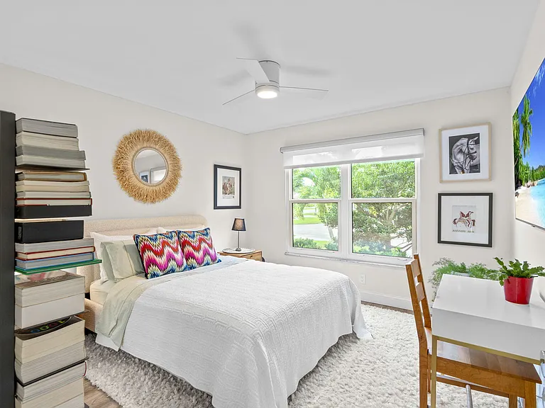 2474 Bedford Mews Dr — Photo 22
