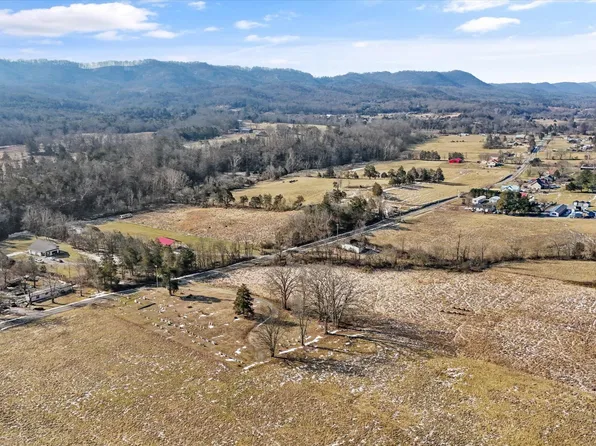1333 Cherry St, Rutledge, TN 37861
