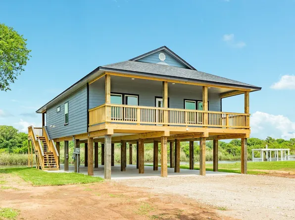 1738 Duncan Dr, Oyster Creek, TX 77541