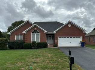 933 Bogey Way, Bowling Green, KY 42104