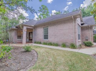 38 E Honey Grove Pl, Spring, TX 77382