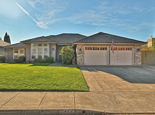 2446 Greenridge Dr, Medford, OR