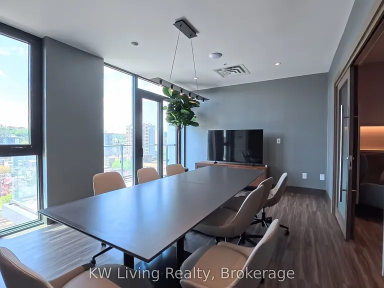 75 James St S #904 — Photo 39