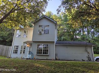 1972 Jackson Rd, Knoxville, TN 37921