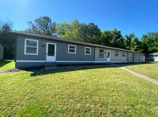 102 McKellar Ct #B, Greenwood, SC 29649