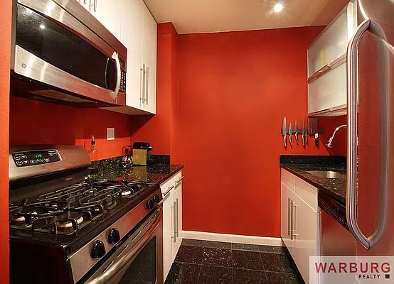 Sold by Warburg | media 13