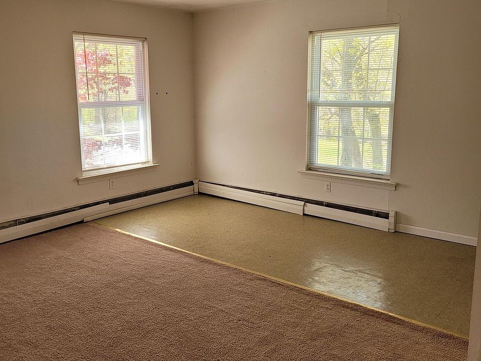 2nd image of 6-1266 N Country Rd #6