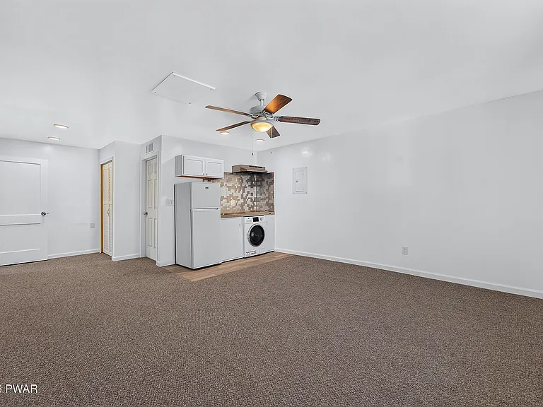 978 Main St #2B — Photo 5