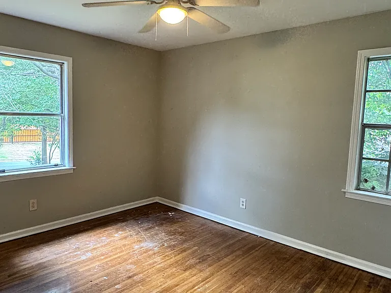 1268 Vicksburg Dr — Photo 11