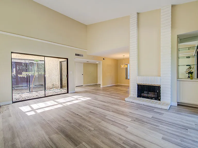 2574 Pera Cir — Photo 25