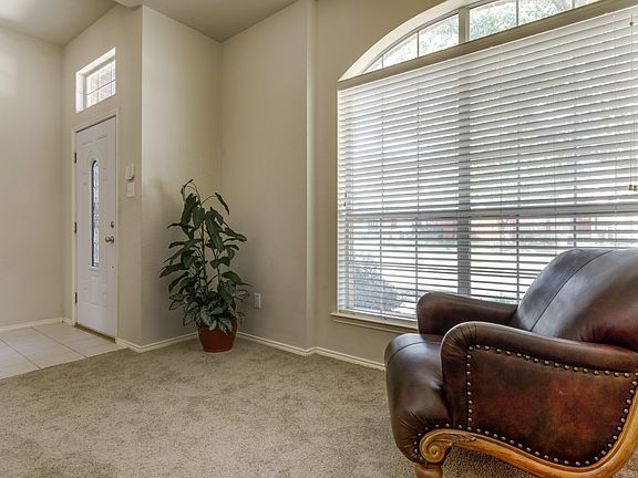 4th image of 3946 Willow Bend Dr