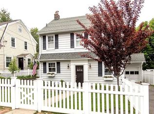 8 Broadview Ter, Norwalk, CT 06851