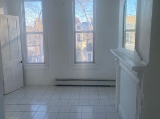 121 Highland Ave Floor 2, Jersey City, NJ 07306