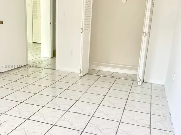 400 NE 18th Ave APT 202, Homestead, FL 33033