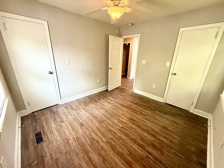 705 Julian St — Photo 11