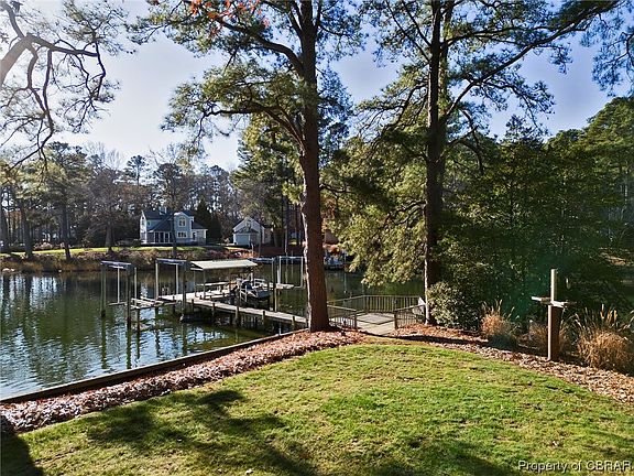 4th image of 26 Cedar Shores Ln