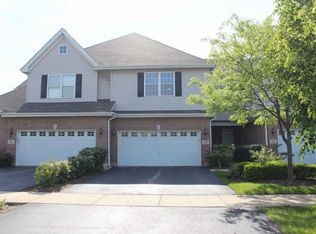 110 N Auburn Hills Ln #2, Addison, IL 60101