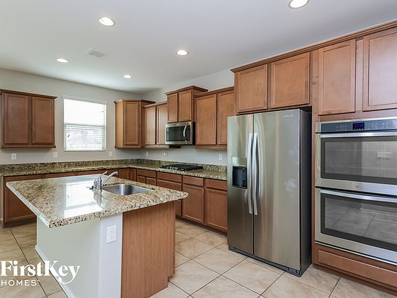 5th image of 2451 W Arroyo Way