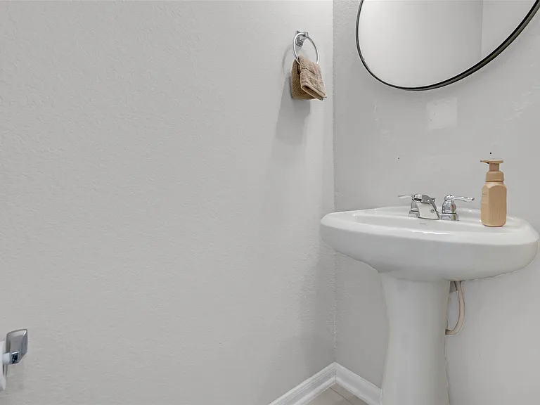 17330 Hartford Field Ln — Photo 23