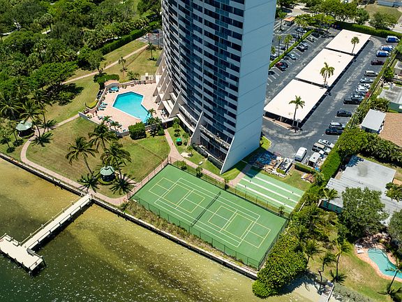 4th image of 5200 N Flagler Drive #803