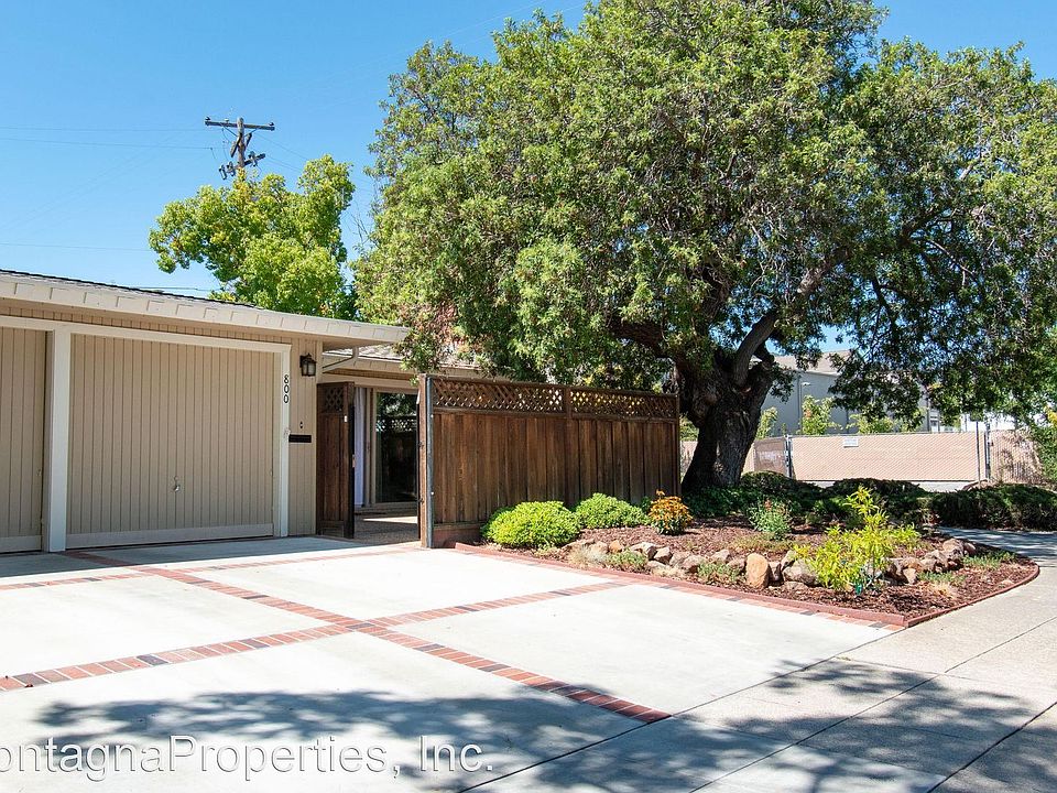 1st image of 800 Lilac Way