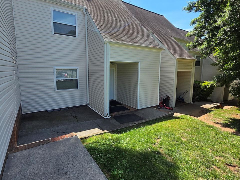 2nd image of 9140 Black Heath Cir