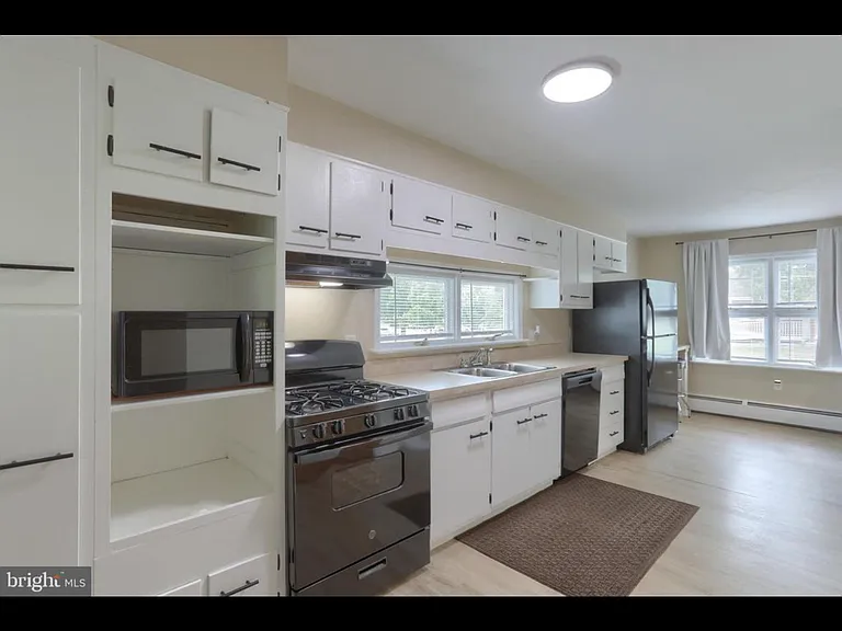 146 Manada Gap Rd — Photo 2