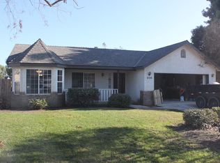 206 S Atwood Ct, Visalia, CA 93291