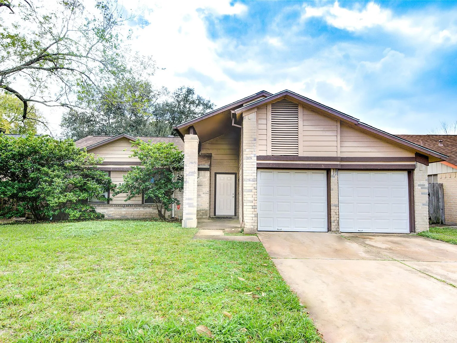 4 bed, 2.0 bath, 1667 sqft, $2,200 — Photo 3