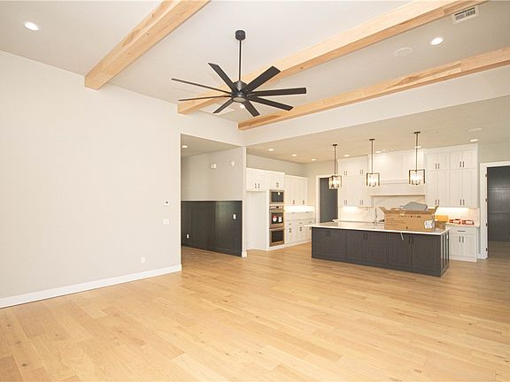 5th image of 3802 SW Daybreak Blvd