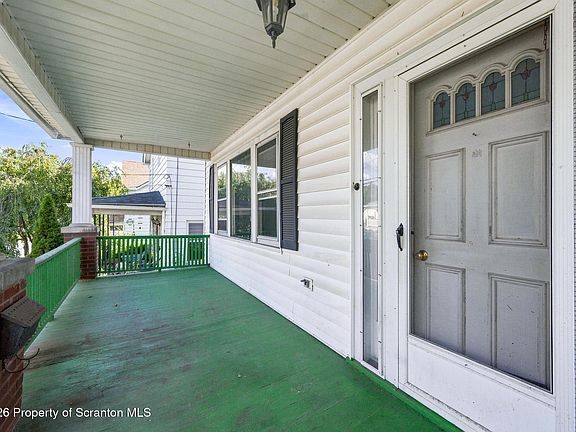 5th image of 405 Cleveland St