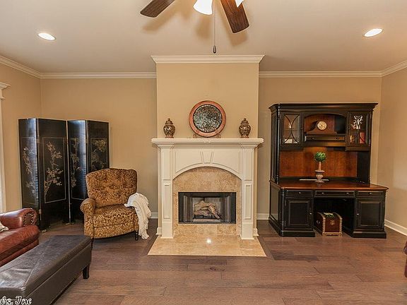 4th image of 5 Chapman Ln