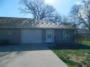 121 W 3rd St UNIT 2, Villisca, IA 50864