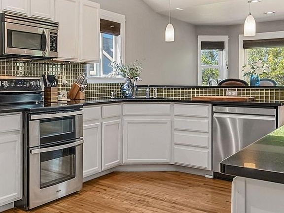 5th image of 2838 Canby Way
