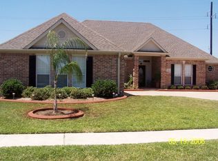 315 Northampton Cir, Victoria, TX 77904