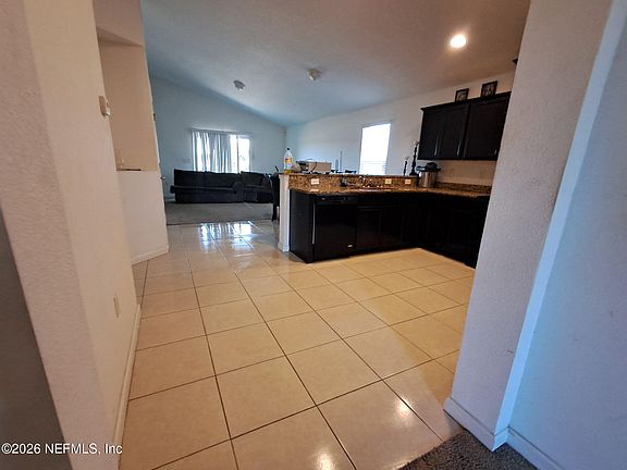 3rd image of 3422 BRADLEY CREEK Parkway