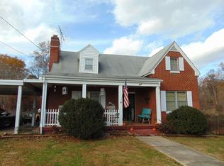 302 Staples Ave, Stuart, VA 24171