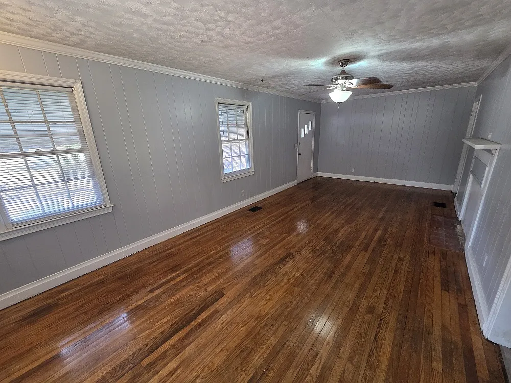 3 bed, 1080 sqft, $1,450 — Photo 3