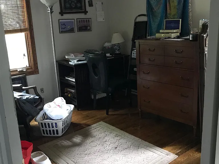 Second bedroom