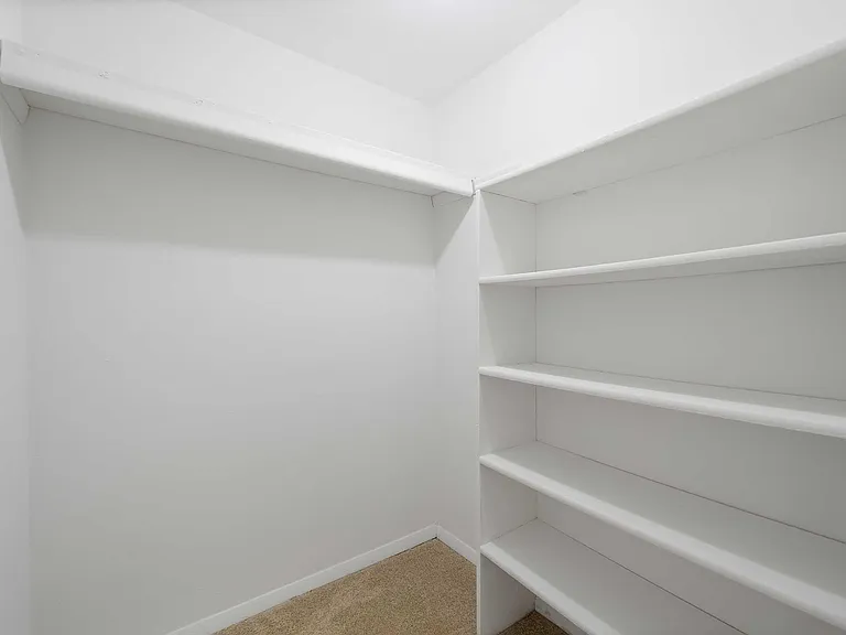 Foxridge Apartment Homes — Photo 224