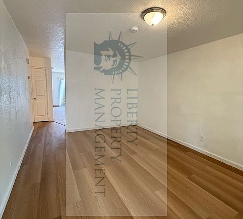 2nd image of 926 Wellswood Ave APT B