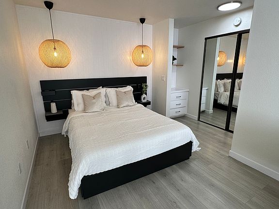 5th image of 6780 Friars Rd Unit 220