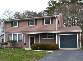 25 Ricketson St, Dartmouth, MA 02747