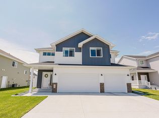 7351 28th St S, Fargo, ND 58104