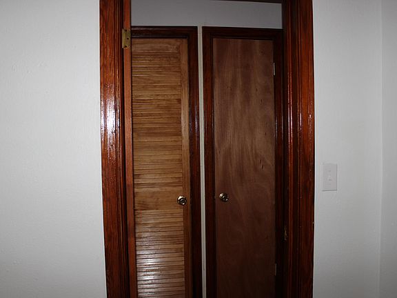 5th image of 209 E Ocean View Ave APT 1