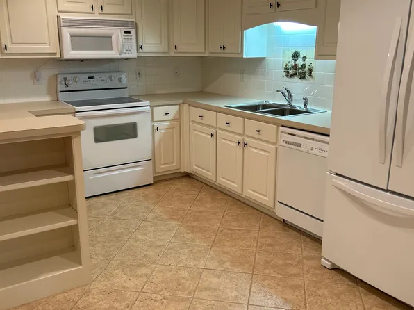 68 Westwood Cir SW, Cartersville, GA 30120