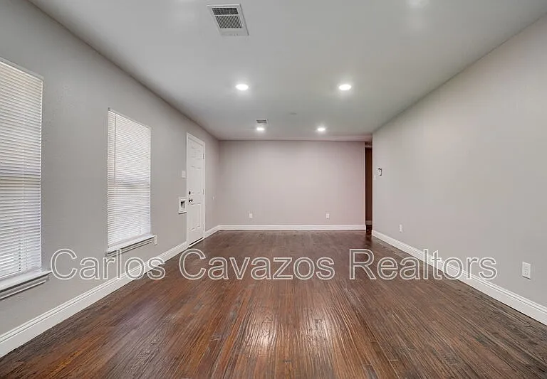 3402 Lawnview Main House Dallas Ter #MAIN HOUSE — Photo 5